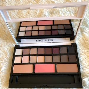 Ester lauder eyeshadow and blush palette